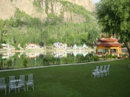 Lake Side Rooms